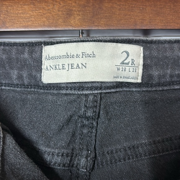 Abercrombie & Fitch Jeans - Picture 3 of 3